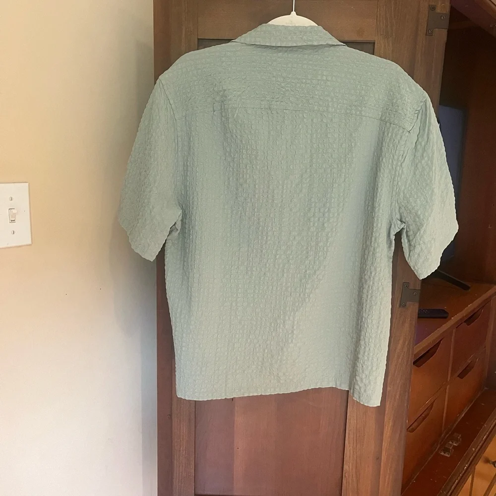 Abercrombie & Fitch Men's Light Green Textured Shirt - Picture 3 of 3